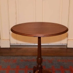 Oval Candlestand