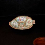 Rose Medallion Leaf Dish