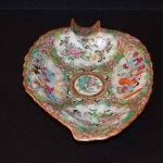 Rose Medallion Leaf Dish