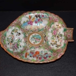 Rose Medallion Leaf Dish