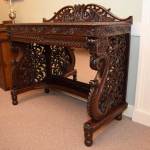 Rosewood Petticoat Table